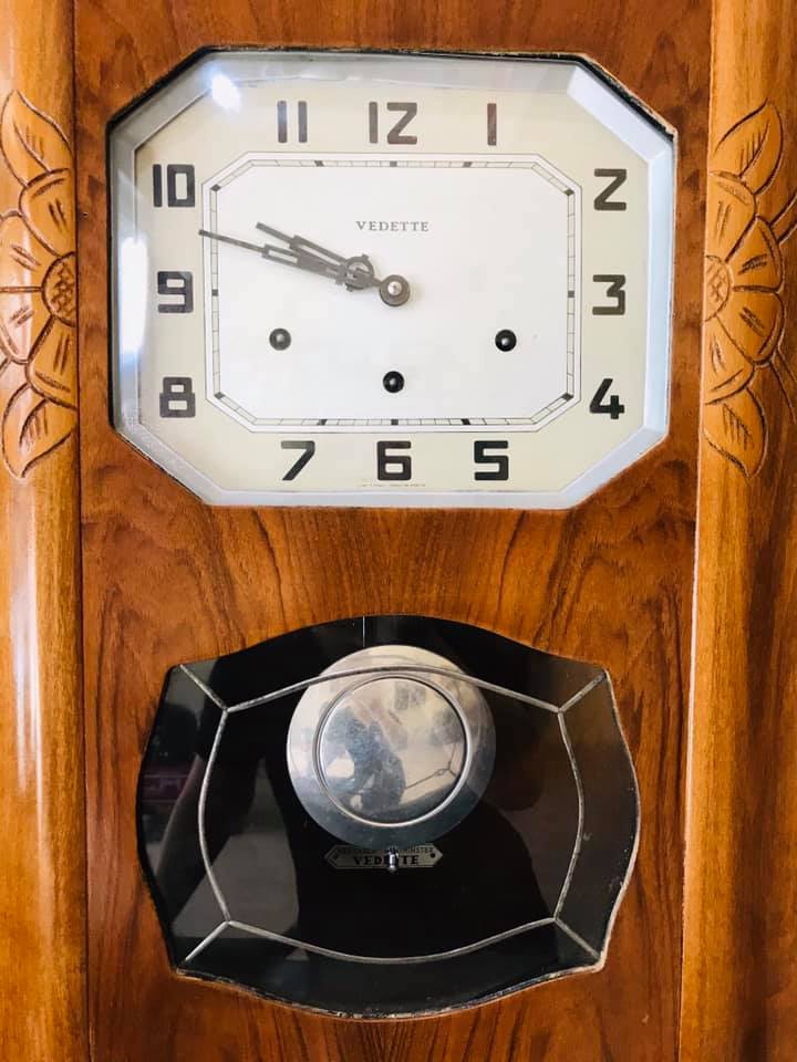 dong-ho-co-vedette-nhap-phap