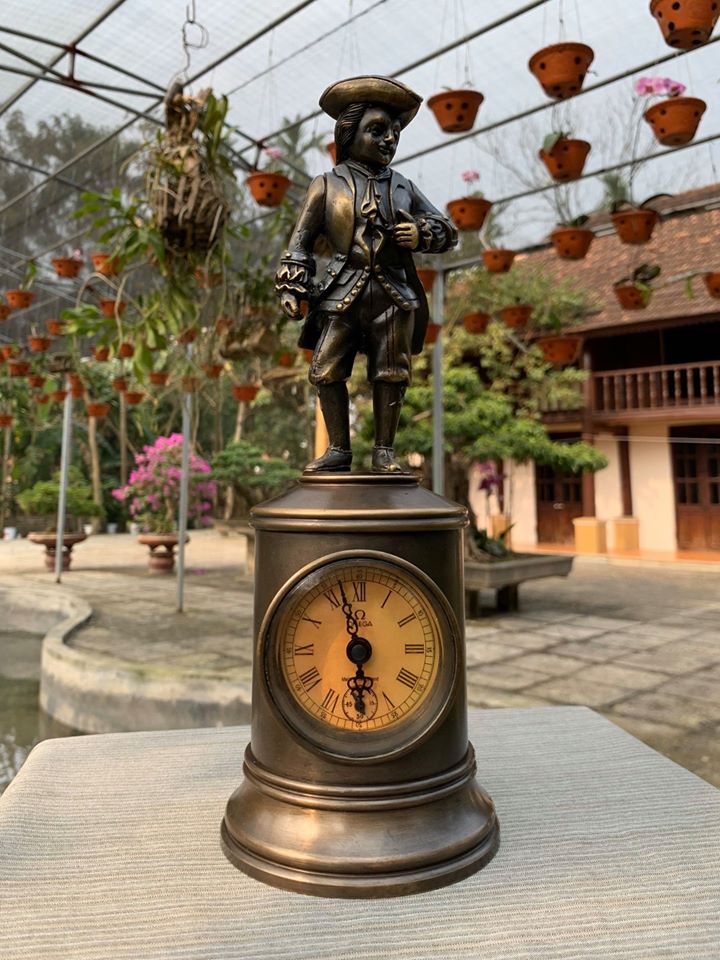 dong-ho-chang-linh-ngu-lam-1889