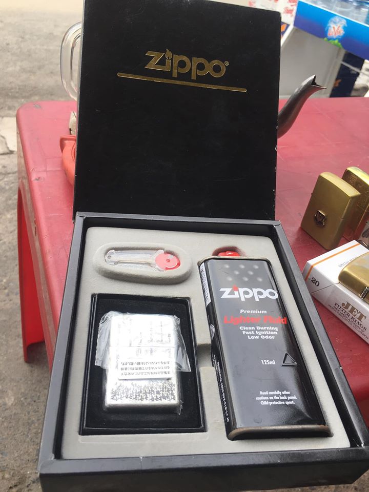 hop-quet-zippo-atique-05